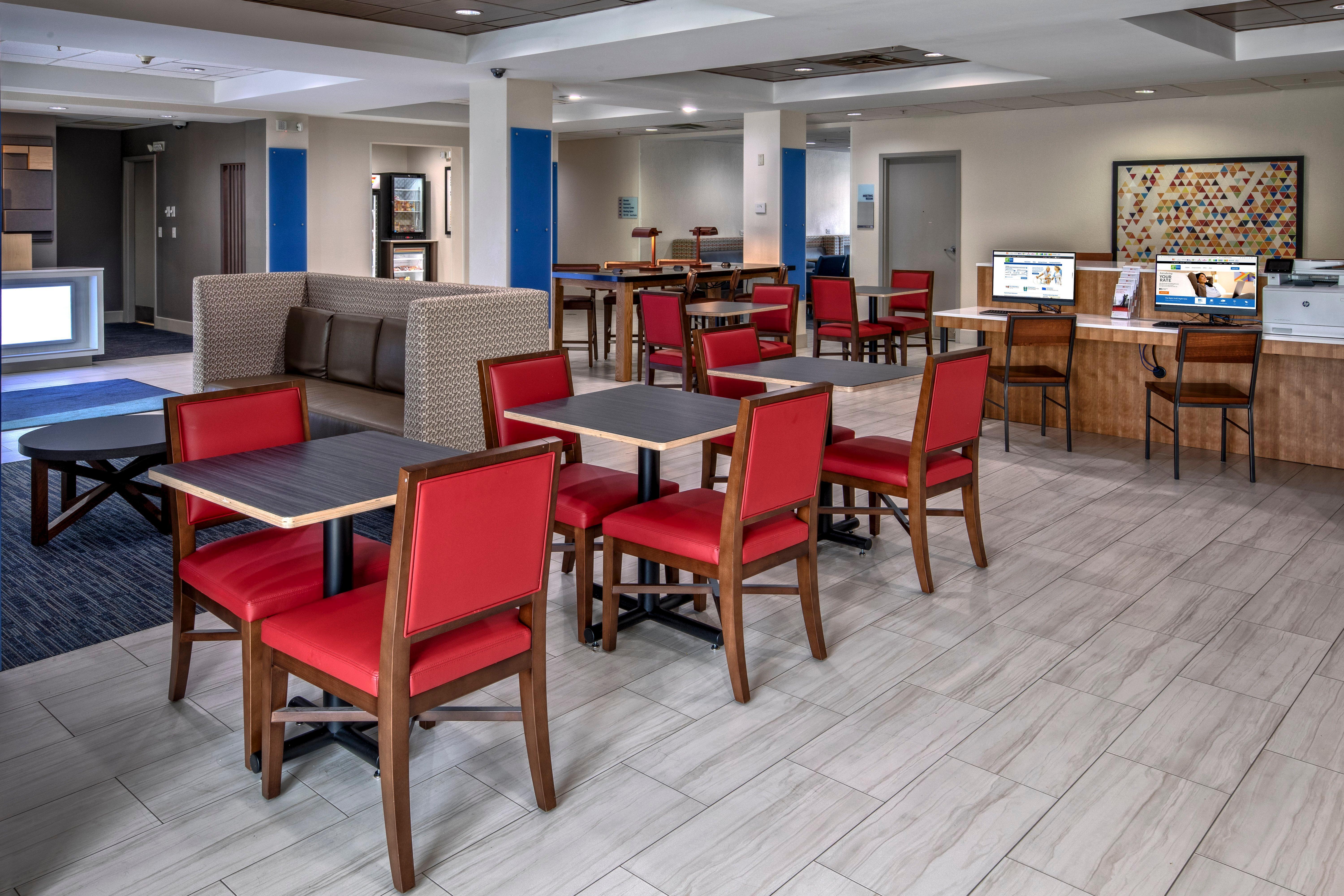 Holiday Inn Express Hotel & Suites Smyrna-Nashville Area By Ihg Esterno foto